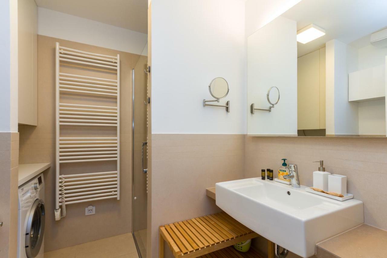 Apartments Lux By Locap Group ปอร์โตรอซ ภายนอก รูปภาพ