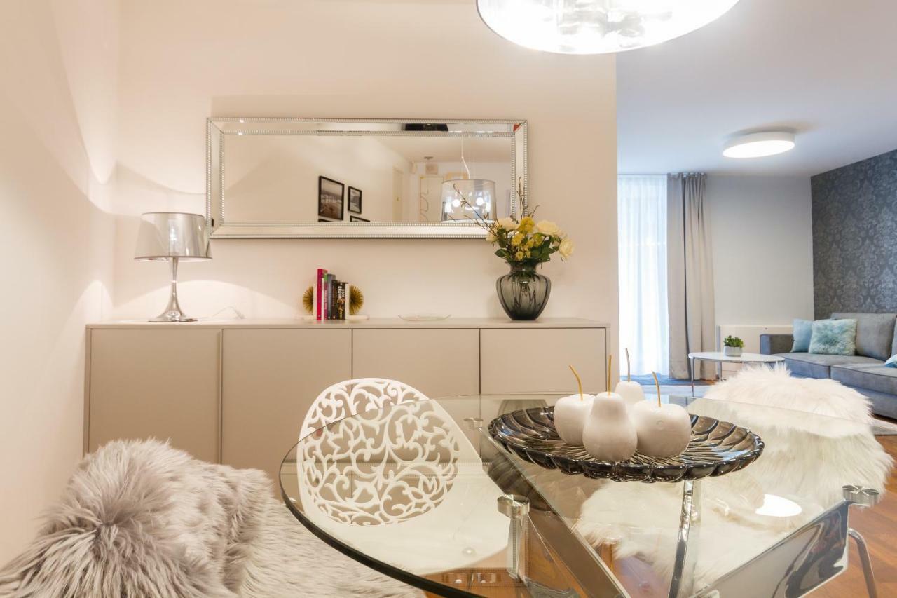 Apartments Lux By Locap Group ปอร์โตรอซ ภายนอก รูปภาพ