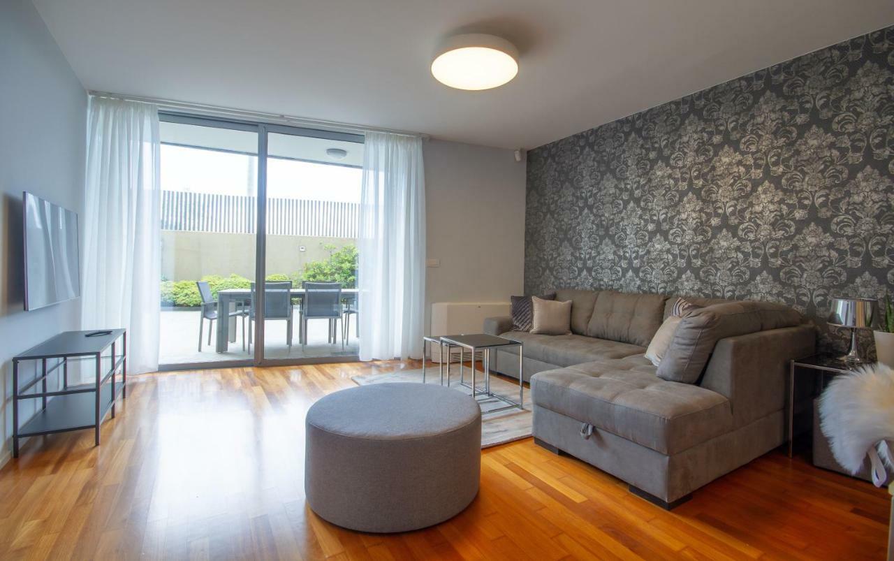 Apartments Lux By Locap Group ปอร์โตรอซ ภายนอก รูปภาพ