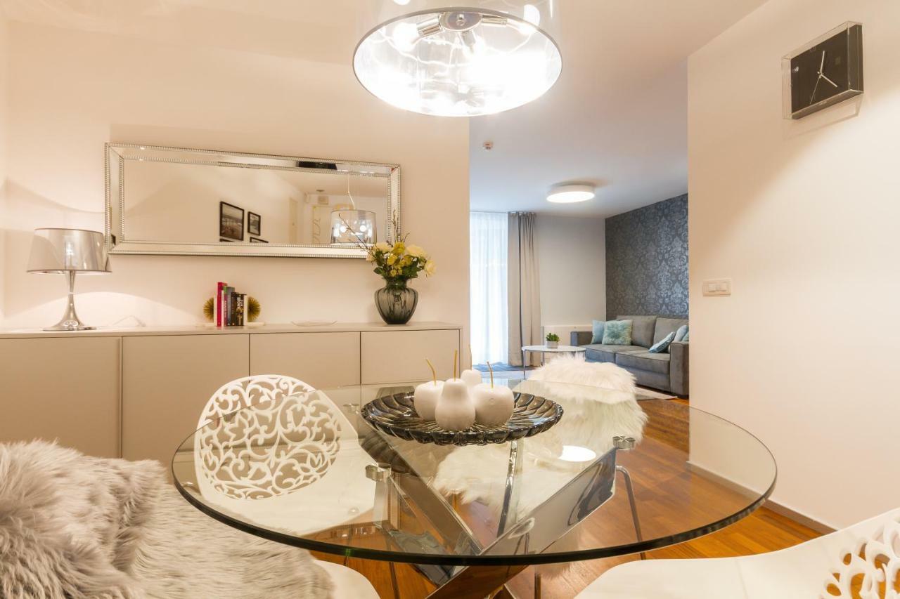 Apartments Lux By Locap Group ปอร์โตรอซ ภายนอก รูปภาพ