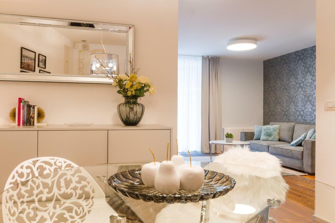Apartments Lux By Locap Group ปอร์โตรอซ ภายนอก รูปภาพ